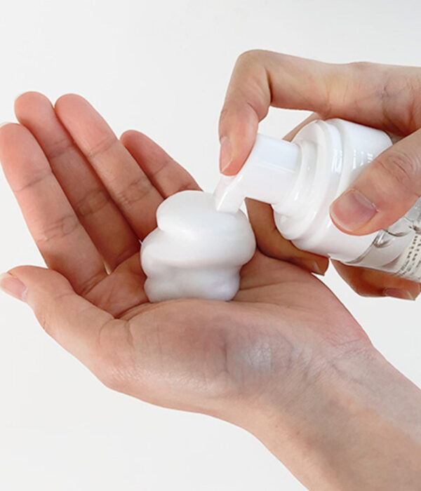 Gently Cleanse And Nourish Skin With Jeju Milk Cleanser 160ml - Image 2