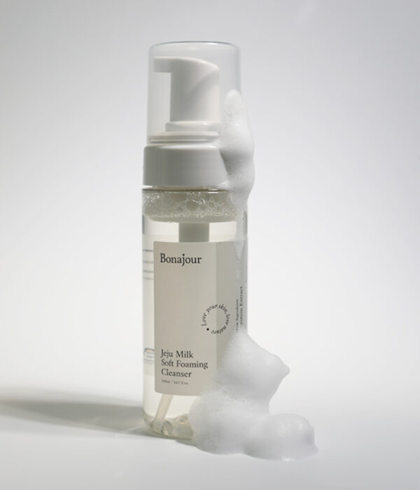 Gently Cleanse And Nourish Skin With Jeju Milk Cleanser 160ml - Image 4