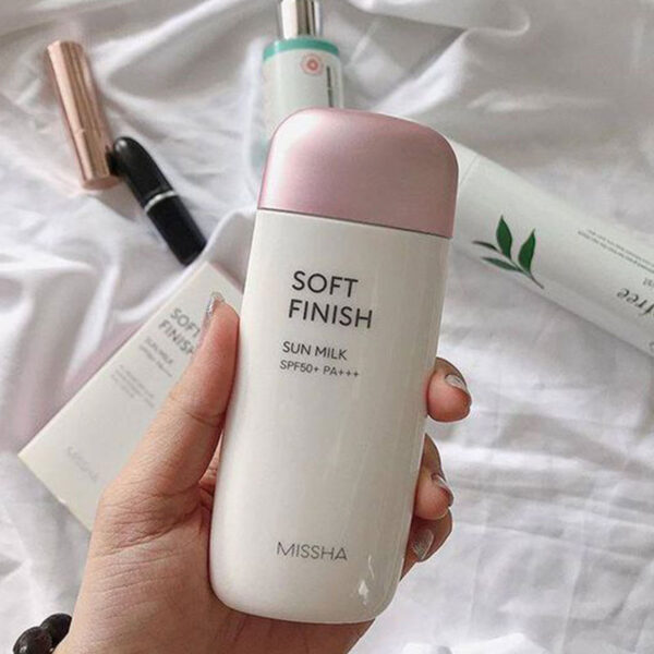 Missha Soft Finish Sun Milk SPF50+ PA+++ 70ml - Image 15