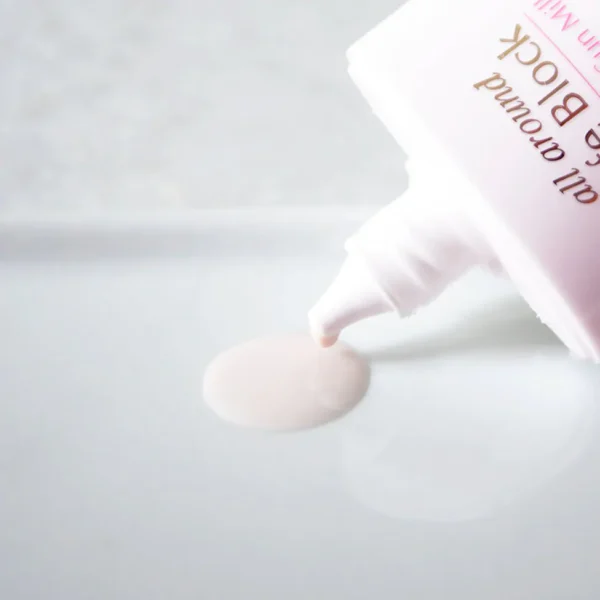 Missha Soft Finish Sun Milk SPF50+ PA+++ 70ml - Image 6